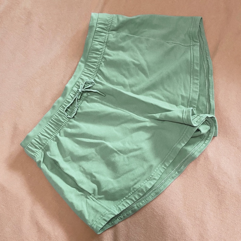 Lululemon Inner Glow Short